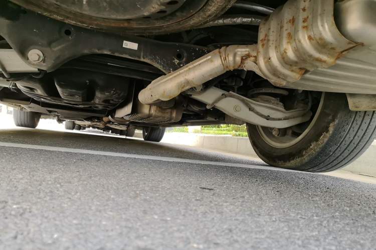 Used Buick GL8 2021 ES Land Cruiser 653T Smart Flagship Model Chassis Rear