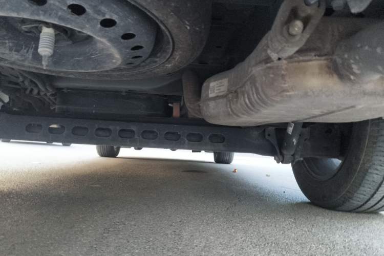 Used Buick GL8 2021 Land Cruiser Executive Class 652T Comfort Model Chassis Rear Right