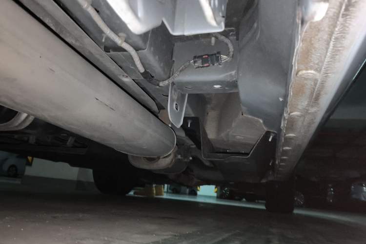Used Buick GL8 2021 Land Cruiser Executive 652T Premium Model Chassis Rear Right