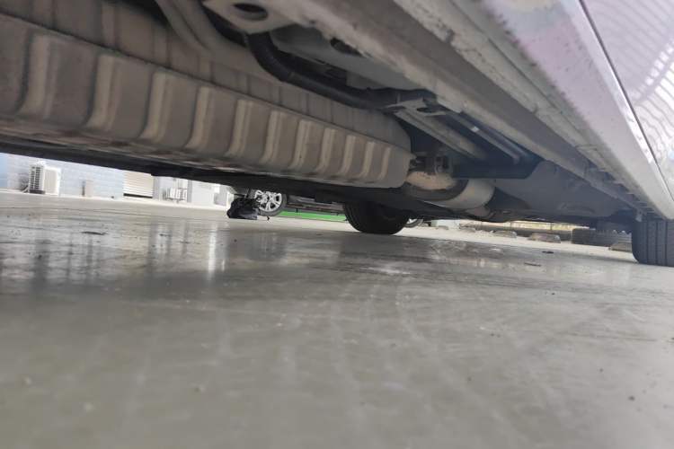 Used Buick GL8 2021 ES Land Cruiser 653T Luxury Edition Chassis Rear Right