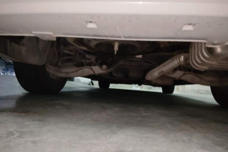 Used Buick GL8 2021 ES Landtrek 653T Comfort Edition Chassis Rear