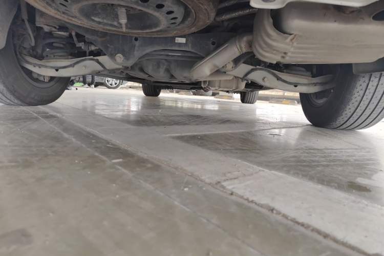Used Buick GL8 2021 ES Land Cruiser 653T Luxury Edition Chassis Rear