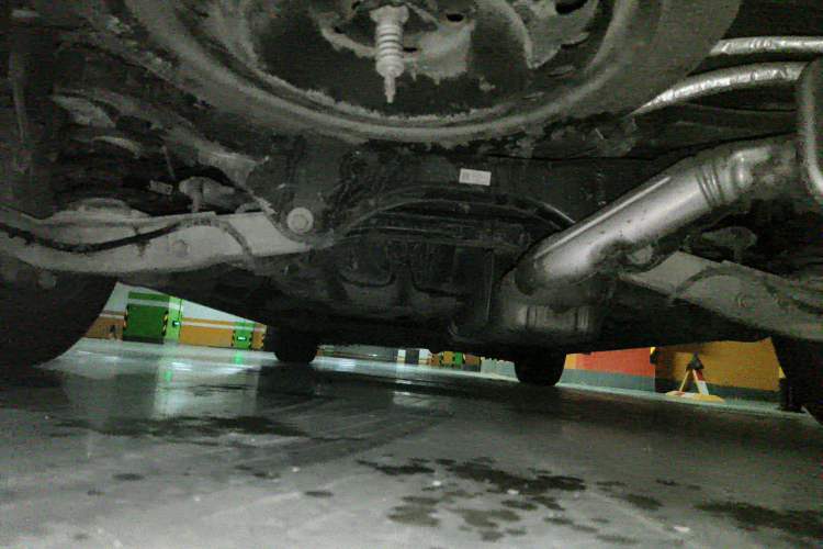 Used Buick GL8 2021 ES Land Cruiser 653T Luxury Edition Chassis Rear