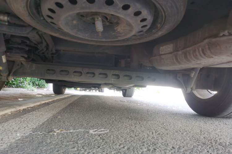 Used Buick GL8 2021 Land Cruiser Executive Class 652T Comfort Model Chassis Rear