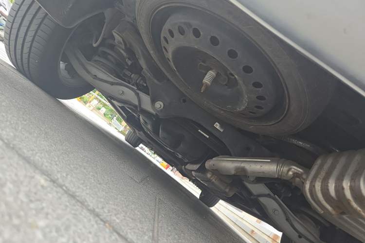 Used Buick GL8 2021 ES Landtrek 653T Luxury Model Chassis Rear