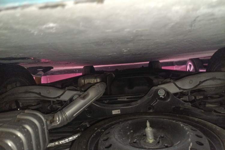 Used Buick GL8 2021 ES Land Cruiser 653T Luxury Edition Chassis Rear