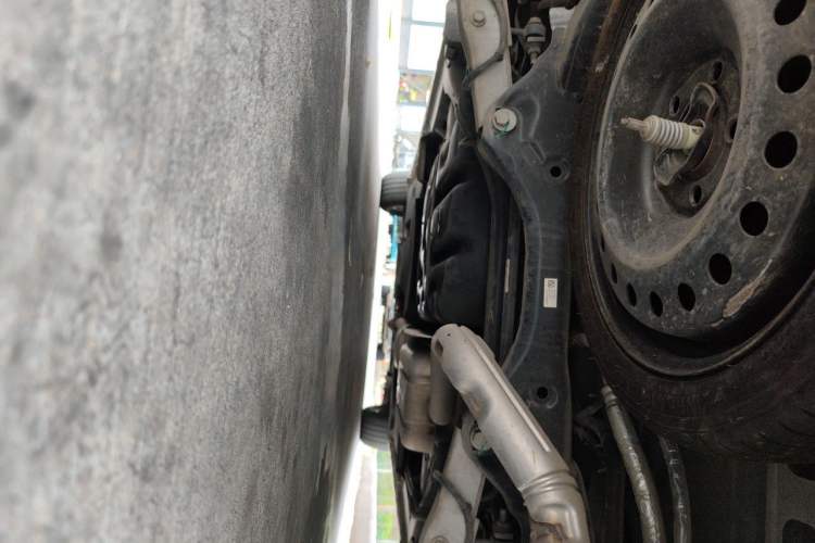 Used Buick GL8 2021 ES Landtrek 653T Comfort Edition Chassis Rear
