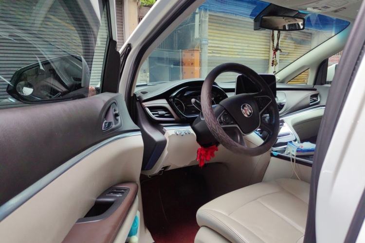 Used Buick GL8 2021 Land Cruiser Executive Class 652T Luxury Model Driver Seat
