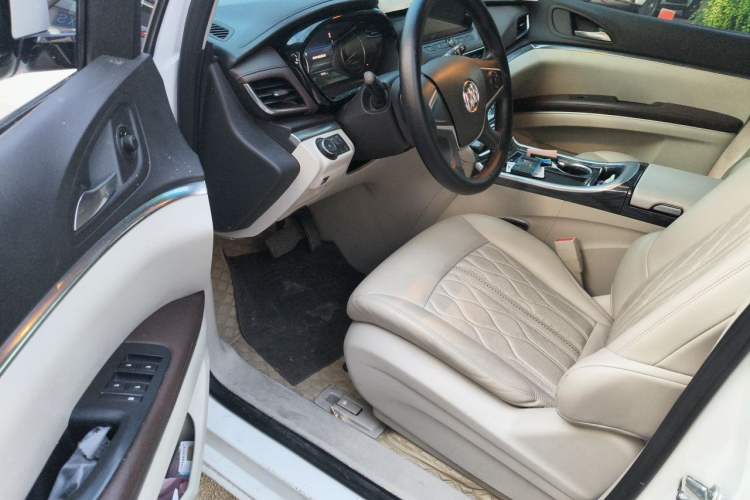 Used Buick GL8 2021 Land Cruiser Executive Class 652T Comfort Model Driver Seat