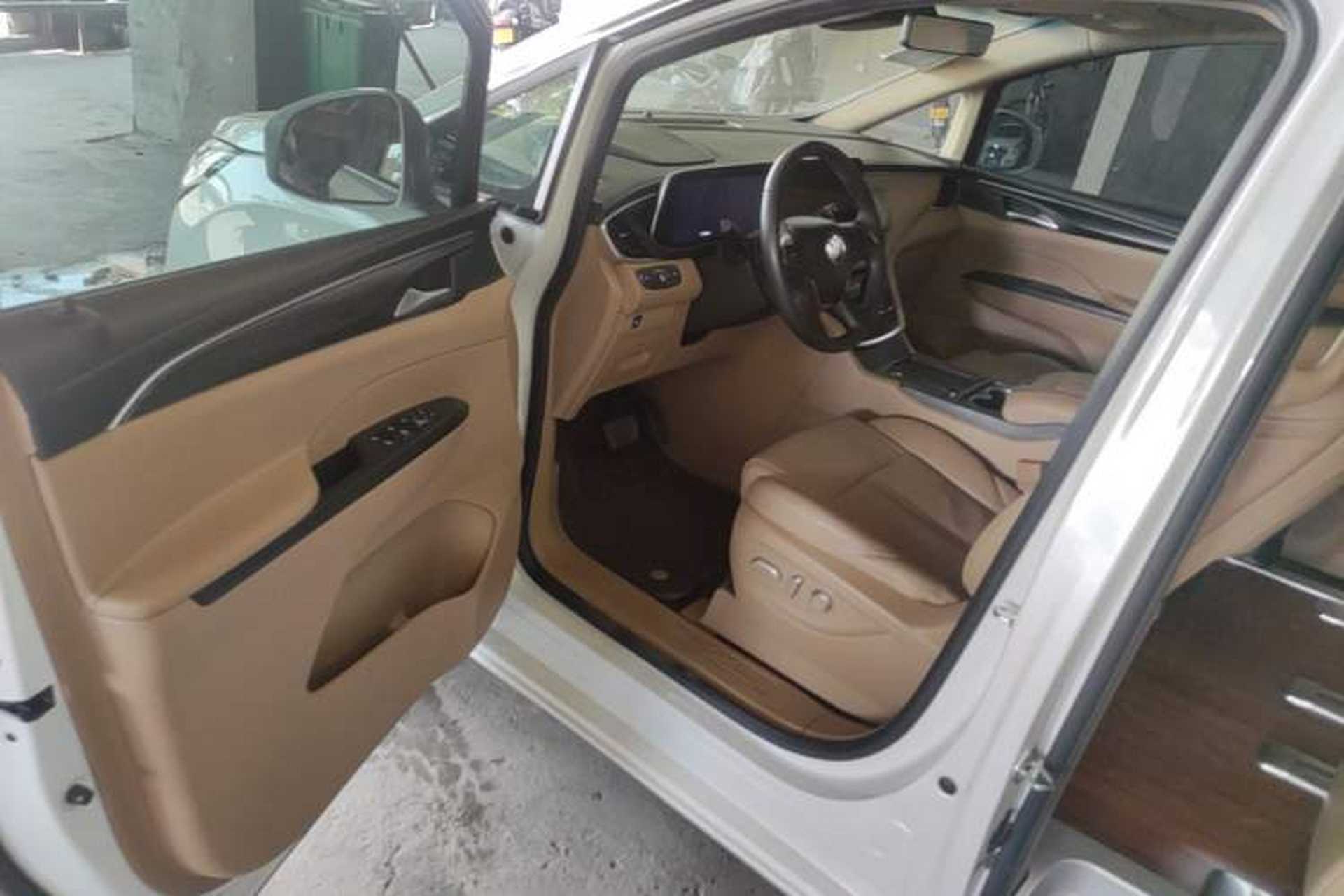 Used Buick GL8 2021 ES Landtrek 653T Luxury Model Driver Seat