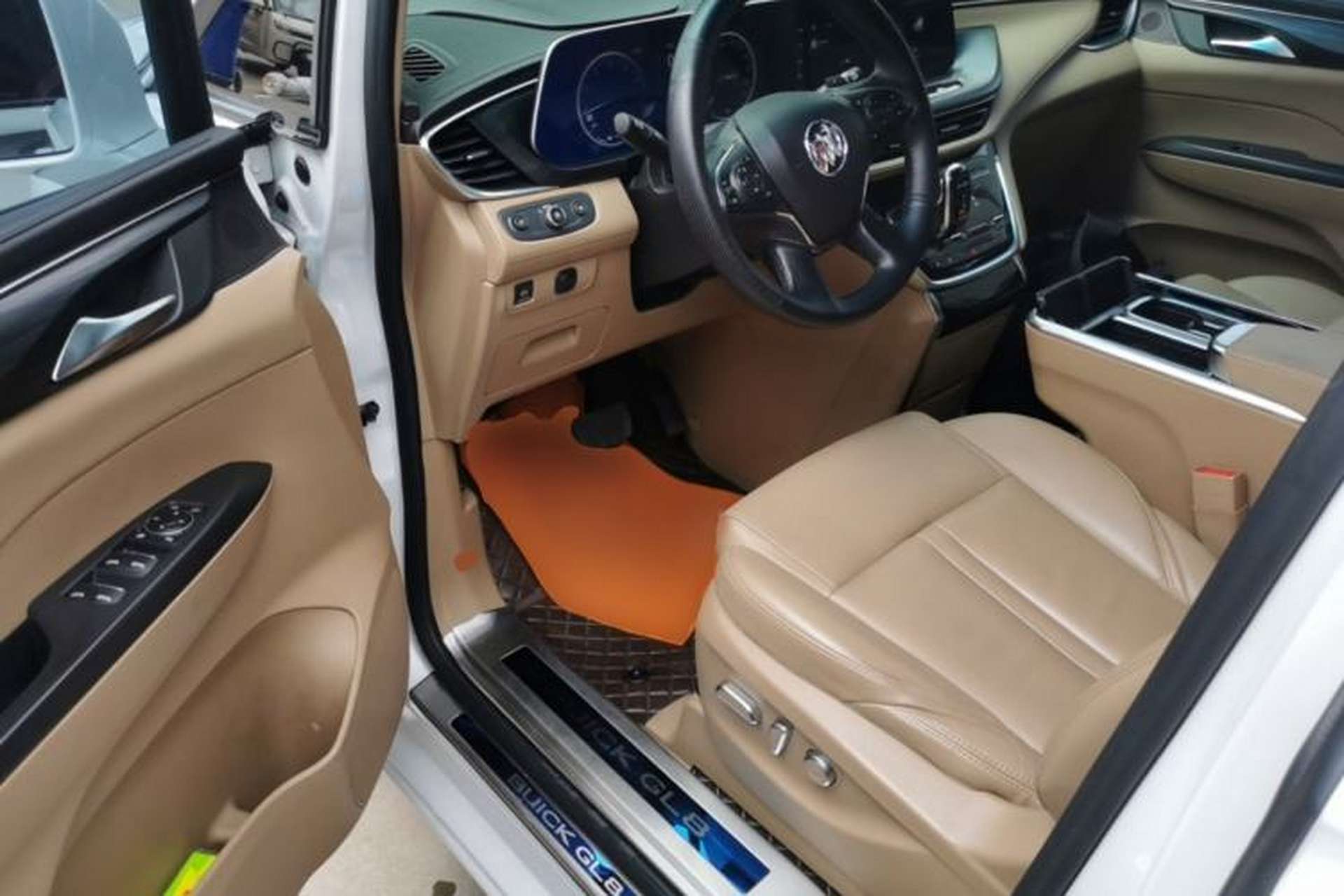 Used Buick GL8 2021 ES Land Cruiser 653T Luxury Edition Driver Seat