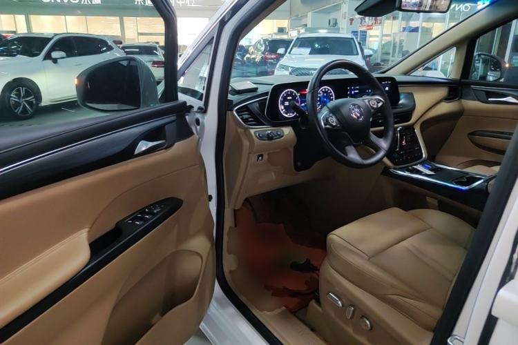 Used Buick GL8 2021 ES Land Cruiser 653T Luxury Edition Driver Seat