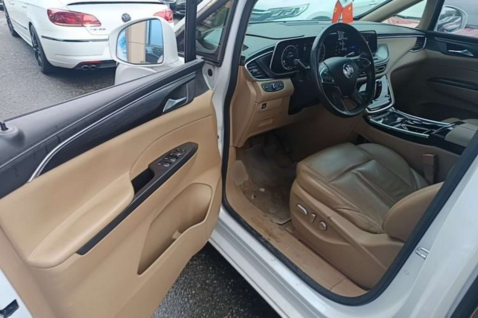 Used Buick GL8 2021 ES Land Cruiser 653T Luxury Edition Driver Seat