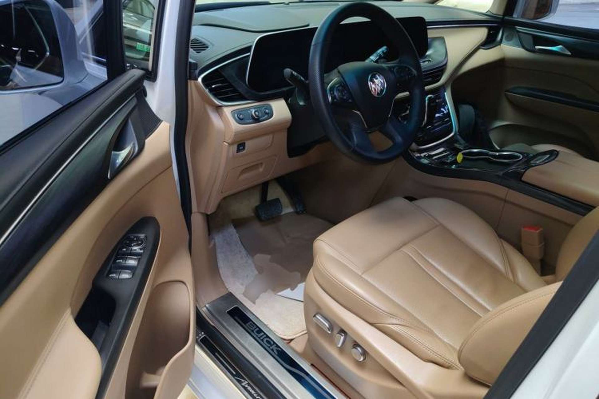 Used Buick GL8 2021 ES Landtrek 653T Luxury Model Driver Seat
