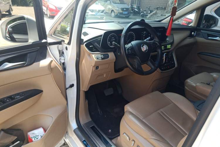 Used Buick GL8 2021 ES Landtrek 653T Luxury Model Driver Seat