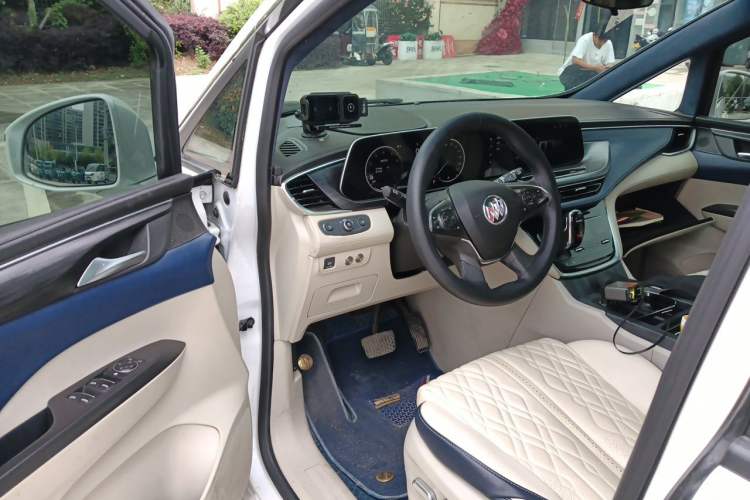 Used Buick GL8 2021 ES Landtrek 653T Comfort Edition Driver Seat