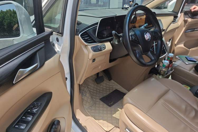 Used Buick GL8 2021 ES Land Cruiser 653T Luxury Edition Driver Seat