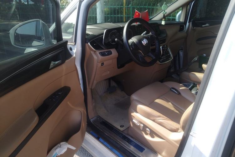 Used Buick GL8 2021 ES Landtrek 653T Luxury Model Driver Seat
