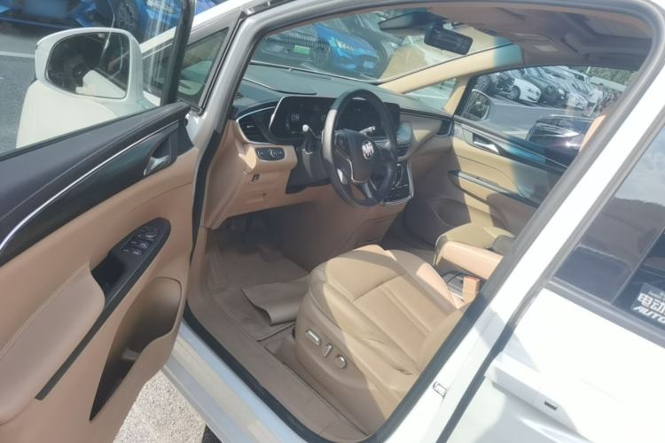Used Buick GL8 2021 ES Land Cruiser 653T Luxury Edition Driver Seat