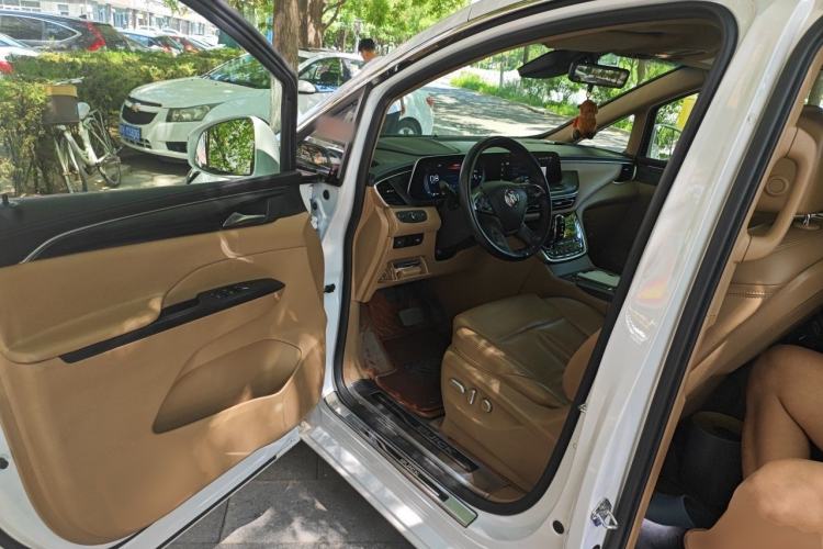 Used Buick GL8 2021 ES Land Cruiser 653T Luxury Edition Driver Seat