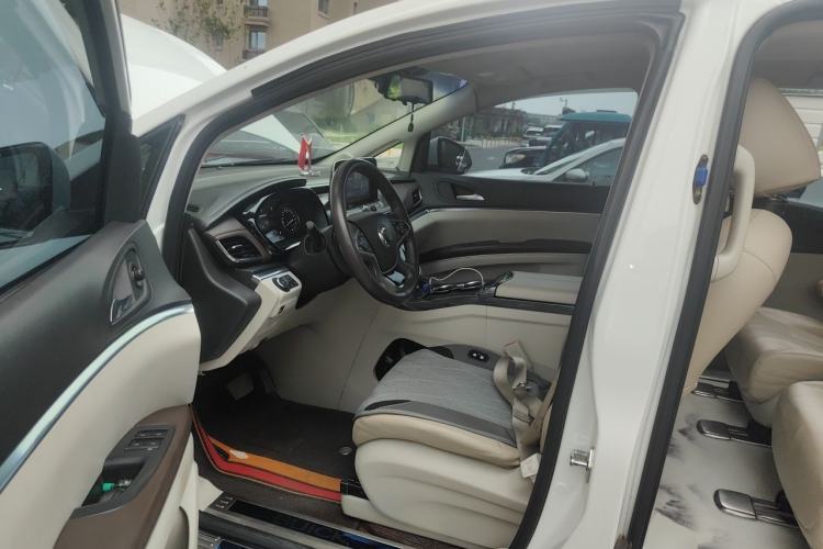 Used Buick GL8 2021 Land Cruiser Executive Class 652T Comfort Model Driver Seat