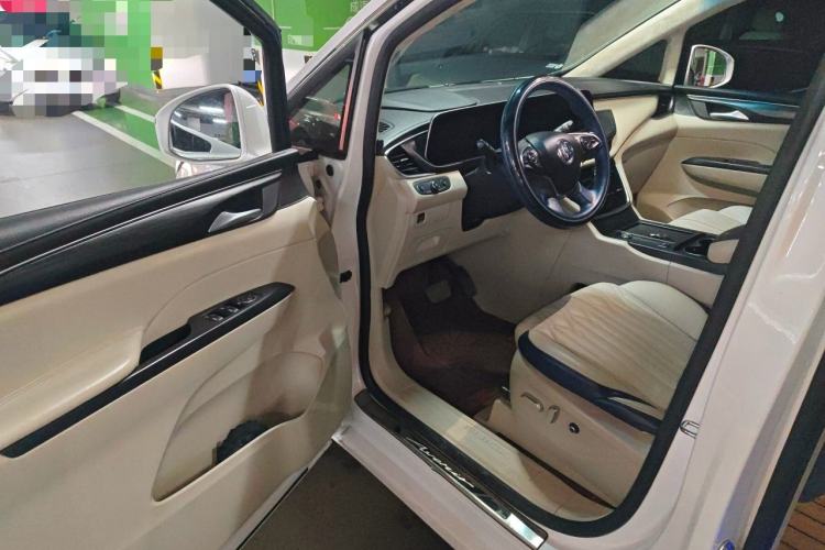Used Buick GL8 2021 ES Landtrek 653T Comfort Edition Driver Seat