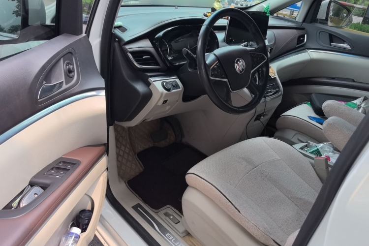 Used Buick GL8 2021 Land Cruiser Executive 652T Premium Model Driver Seat