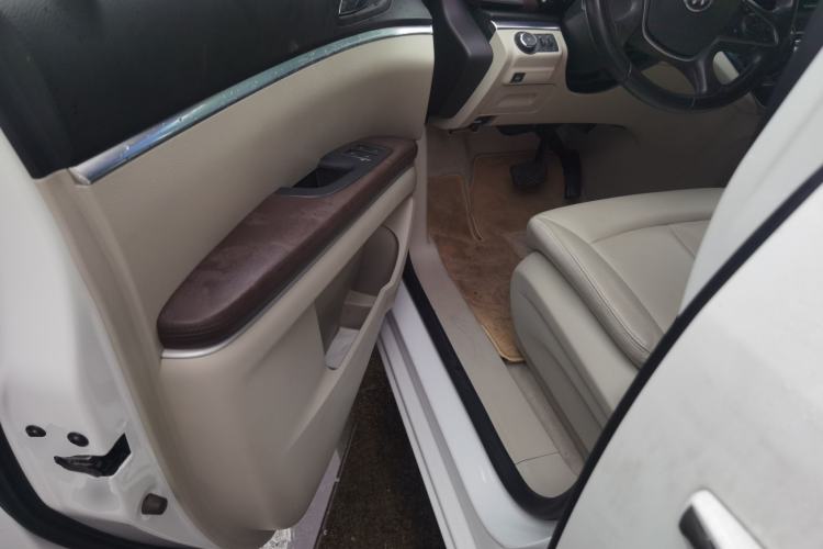 Used Buick GL8 2021 Land Cruiser Executive Class 652T Luxury Model Driver Seat
