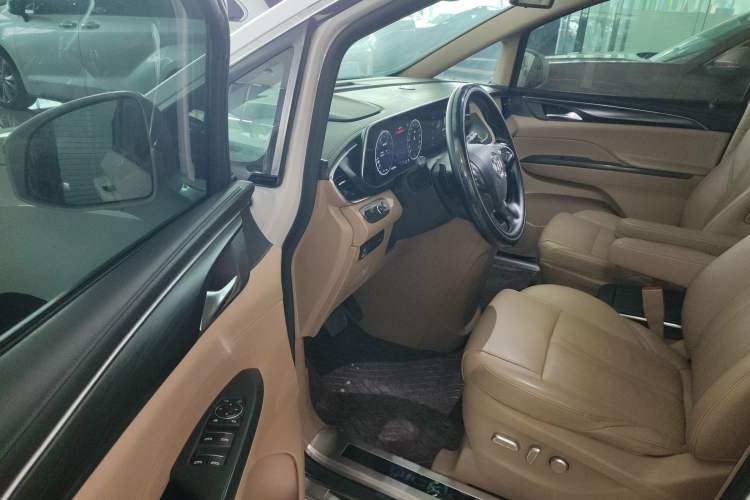 Used Buick GL8 2021 ES Land Cruiser 653T Luxury Edition Driver Seat
