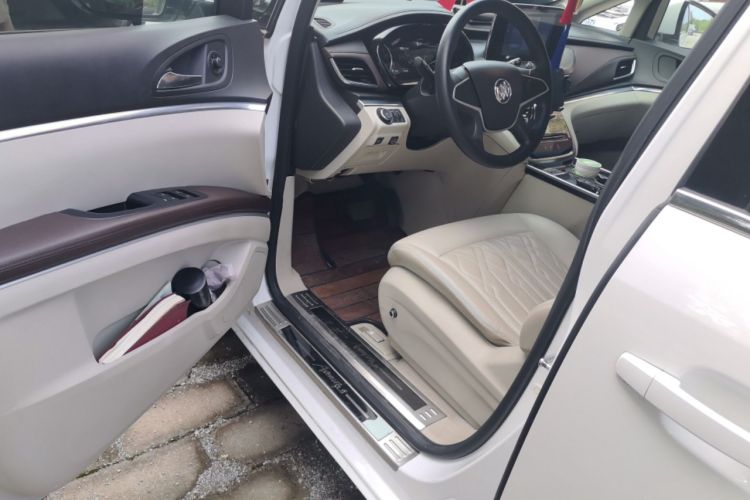 Used Buick GL8 2021 Land Cruiser Executive Class 652T Comfort Model Driver Seat