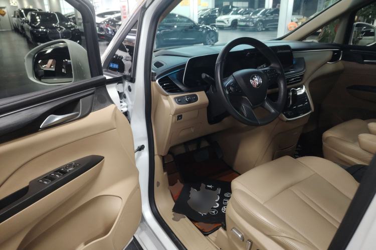 Used Buick GL8 2021 ES Landtrek 653T Luxury Model Driver Seat