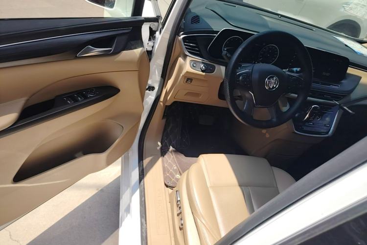 Used Buick GL8 2021 ES Landtrek 653T Smart Luxury Model Driver Seat