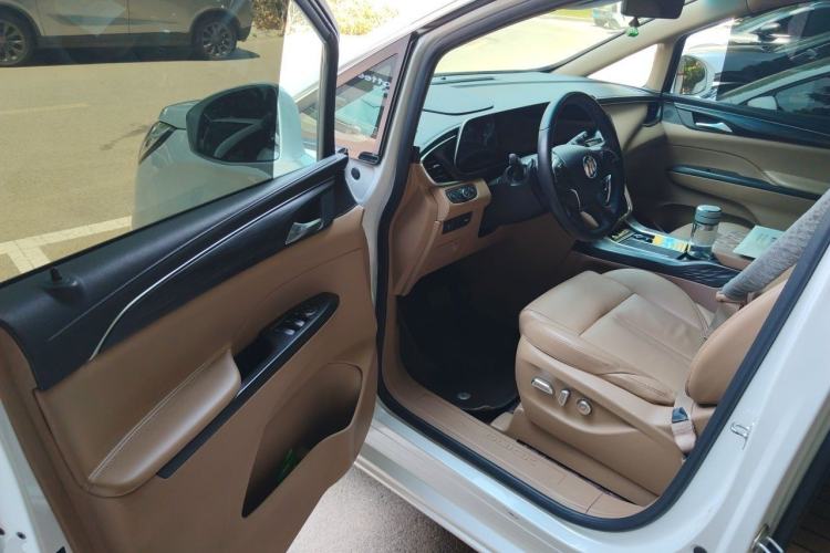 Used Buick GL8 2021 ES Land Cruiser 653T Luxury Edition Driver Seat
