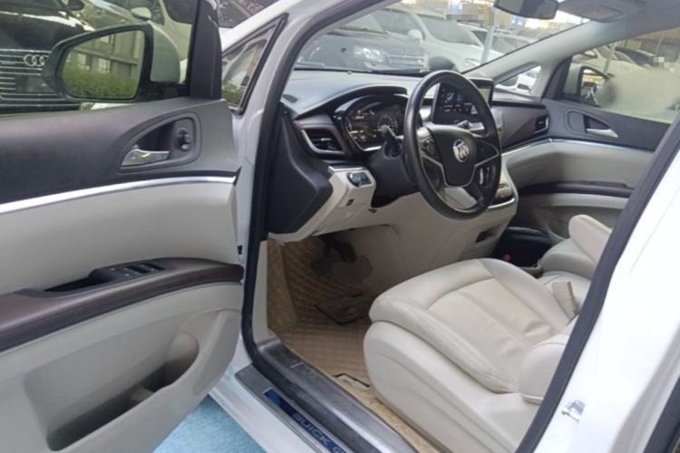 Used Buick GL8 2021 Land Cruiser Executive Class 652T Luxury Model Driver Seat