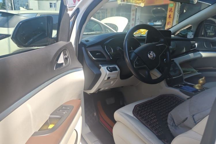 Used Buick GL8 2021 Land Cruiser Executive 652T Premium Model Driver Seat