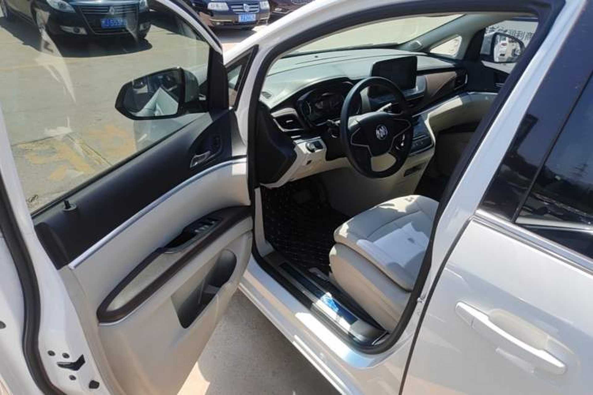 Used Buick GL8 2021 Land Cruiser Executive Class 652T Comfort Model Driver Seat