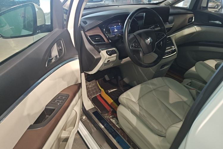 Used Buick GL8 2021 Land Cruiser Executive Class 652T Smart Luxury Model Driver Seat