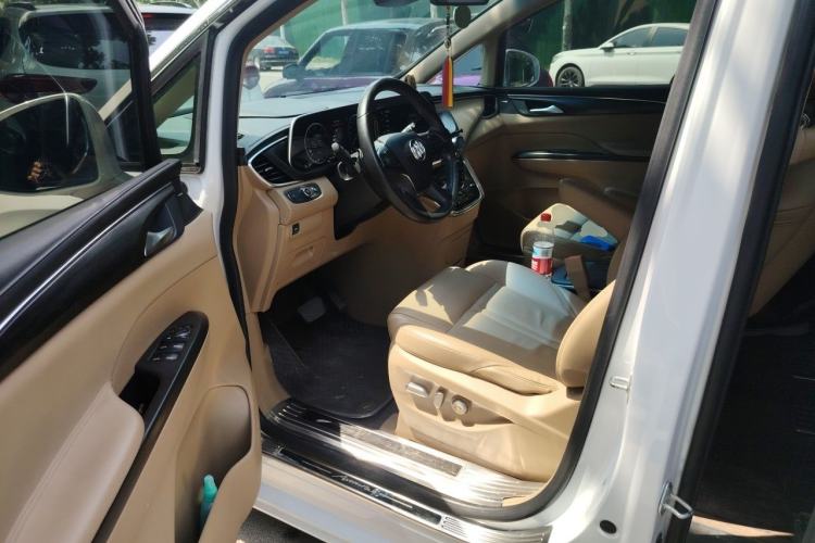 Used Buick GL8 2021 ES Landtrek 653T Smart Luxury Model Driver Seat