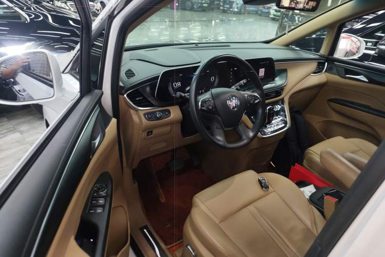 Used Buick GL8 2021 ES Land Cruiser 653T Flagship Model Driver Seat