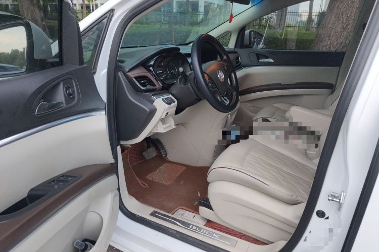 Used Buick GL8 2021 Land Cruiser Executive 652T Premium Model Driver Seat