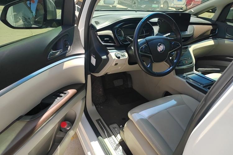 Used Buick GL8 2021 Land Cruiser Executive 652T Premium Model Driver Seat