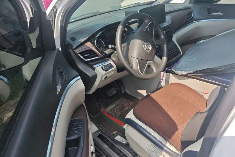 Used Buick GL8 2021 Land Cruiser Executive Class 652T Comfort Model Driver Seat