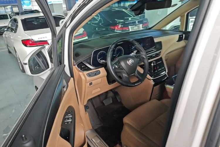 Used Buick GL8 2021 ES Land Cruiser 653T Luxury Edition Driver Seat