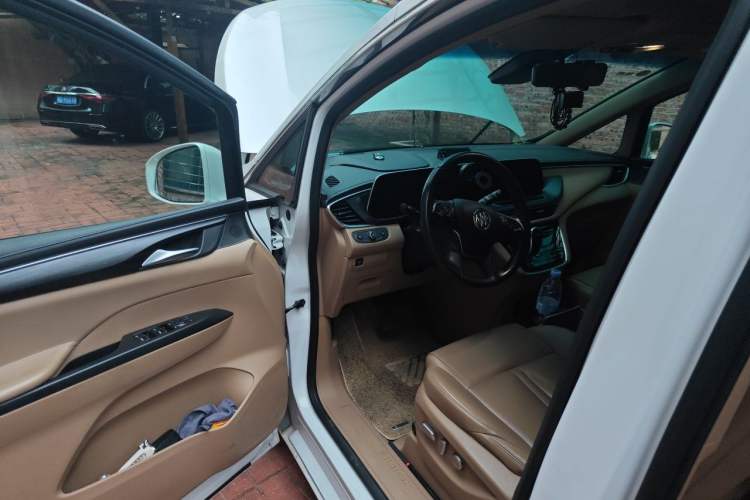 Used Buick GL8 2021 ES Land Cruiser 653T Luxury Edition Driver Seat