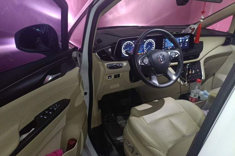 Used Buick GL8 2021 ES Land Cruiser 653T Luxury Edition Driver Seat