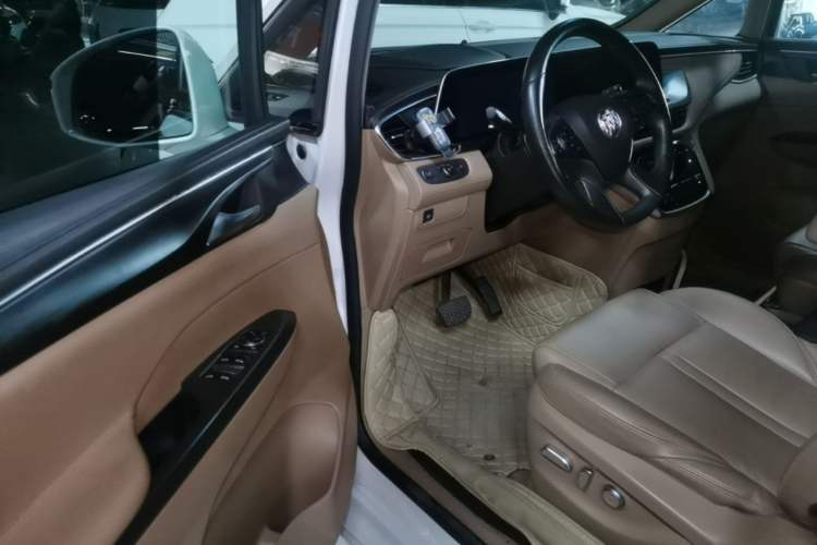 Used Buick GL8 2021 ES Land Cruiser 653T Luxury Edition Driver Seat
