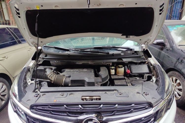 Used Buick GL8 2021 Land Cruiser Executive Class 652T Luxury Model Engine Bay