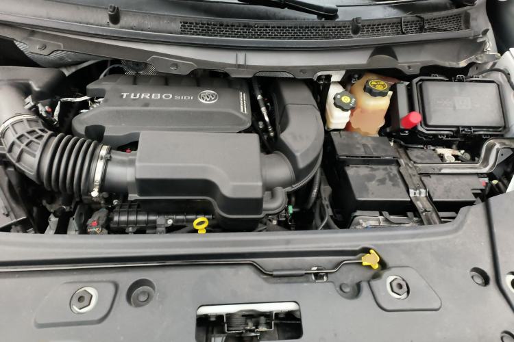 Used Buick GL8 2021 Land Cruiser Executive Class 652T Comfort Model Engine Bay