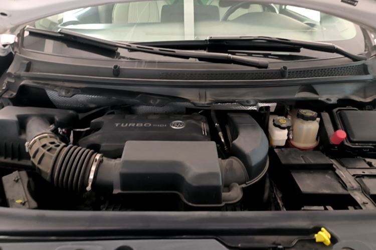 Used Buick GL8 2021 Land Cruiser Executive Class 652T Comfort Model Engine Bay