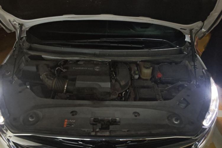 Used Buick GL8 2021 ES Land Cruiser 653T Luxury Edition Engine Bay